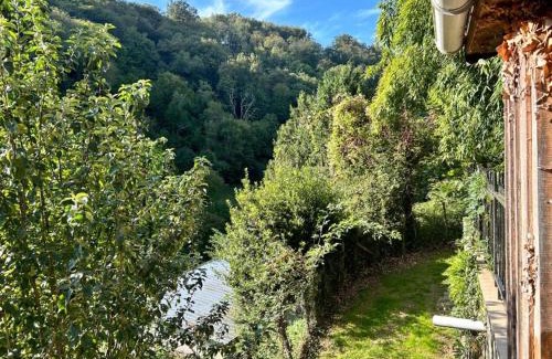 Gez-ez-Angles Ski Chalet | Guest Rated 9.8: Child-Friendly Gite à la Ferme Escape