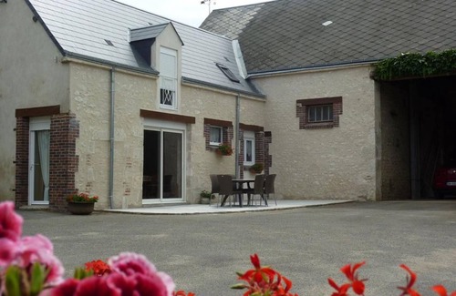 Epieds-en-Beauce Cottage | Cozy Gite Épieds-en-Beauce: Ideal for Families & Pets