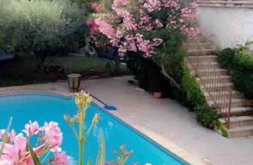 Bezouce House | Cozy Getaway with Pool and Ocean View at La Closerie de Besocia