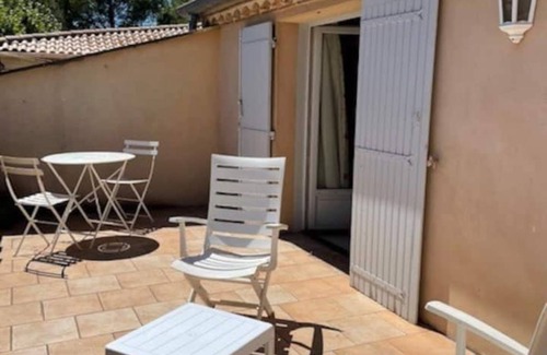 Bezouce House | Cozy Getaway with Pool and Ocean View at La Closerie de Besocia