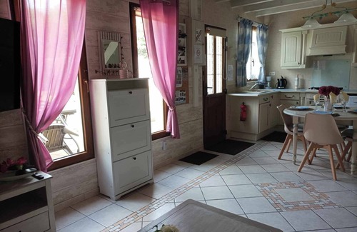 Courrieres House | Cozy Gite for 2: Breakfast Included & Perfectly Rated
