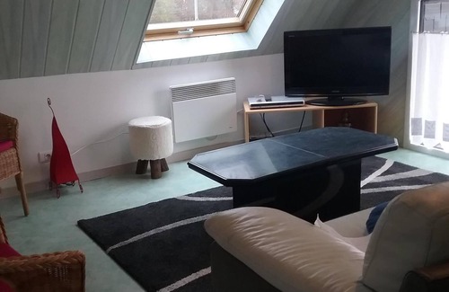 Ergue-Gaberic House | Cozy Accommodation with Ocean View & Pet-Friendly Options