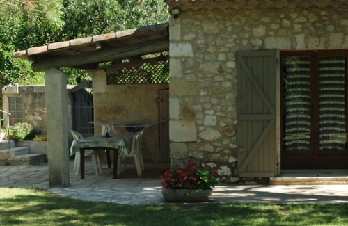 Eygalieres House | Cozy Gite Eygalieres with Pool and Family Amenities