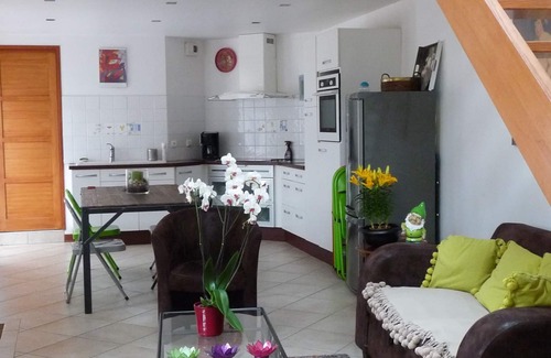 Binic Cottage | Oceanfront Retreat Near Binic Port – Guest Rated 9.6/10