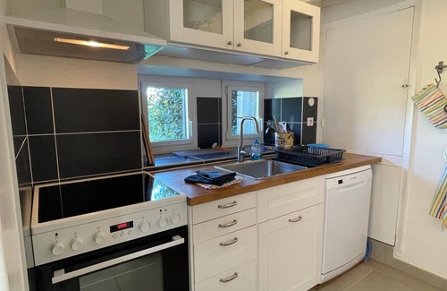 Tregunc Cottage | Discover a Beachside Gîte with 2 Pools and Perfect Score