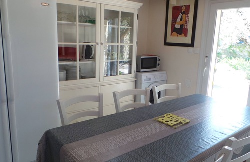 Bezouce Cottage | Relaxing Gîte with Pool Near Nîmes - Guest Rated 10/10