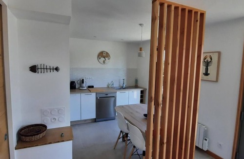 Trevou-Treguignec House | Gîte 6 pers - Beach 10 minutes walk - enclosed garden in quiet area