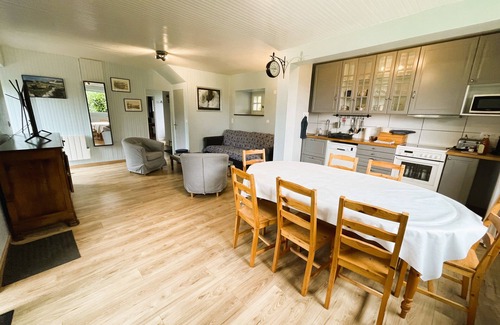Tregunc Cottage | Family-Friendly Gîte with Pools & Beach Access - Rated 9.8