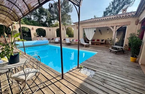 Evenos Villa | Gîte 8 pers air-conditioned, 3 bedrooms with bathrooms, private pool. Peaceful
