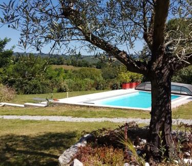 Noailhac House | Relaxing Gite a la Campagne with Ocean View and Pool