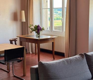 Marizy Apartment | Comfortable Gîte A La Ferme: Pet & Child Friendly Retreat