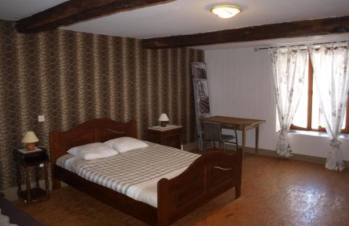 Le Chatelet-sur-Sormonne House | GITE ANNA: Pet-Friendly Stay with High Guest Ratings