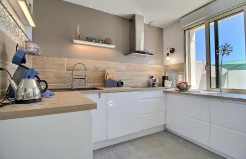 Ferel House | Discover Gite Arc en Ciel Vert: Family-Friendly Retreat