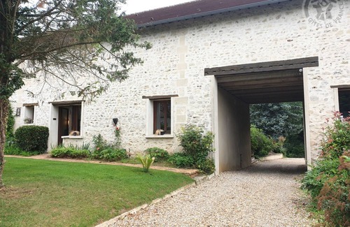 Arronville Cottage | Cozy Gite Arronville: Ideal for Families with Spa & Breakfast