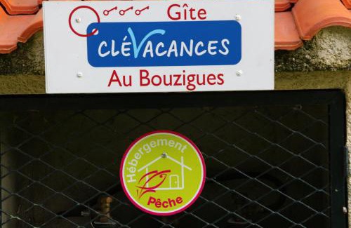 Monlaur-Bernet House | Pet-Friendly Gite Au Bouzigues: 4-Star Family Retreat