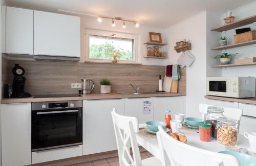 Leglise House | Cozy Gite Au Chant d'Eole: Pet-Friendly Getaway Awaits