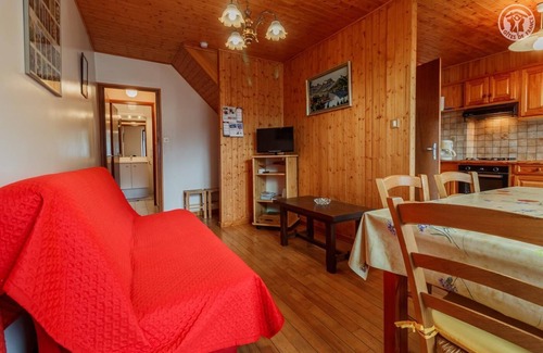 Entremont-le-Vieux House | Gite au Coeur du Village: Your Family-Friendly Retreat