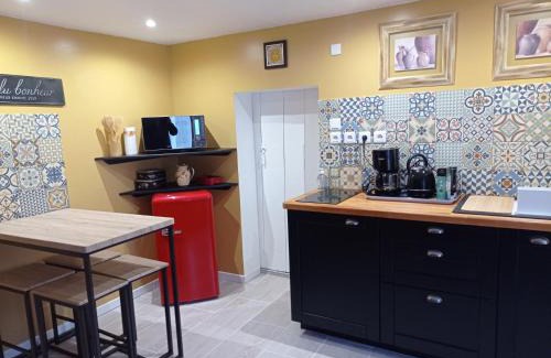 Montigny House | Idyllic Gîte au Pied des Vignes - Family Friendly Retreat
