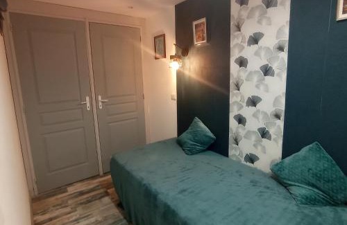 Montigny House | Idyllic Gîte au Pied des Vignes - Family Friendly Retreat