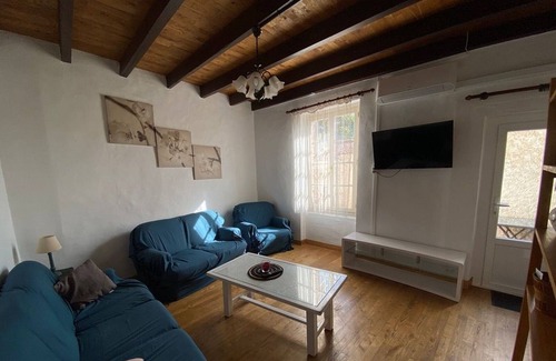 Auvillar Cottage | Gite Auvillar, 2 bedrooms, 4 persons