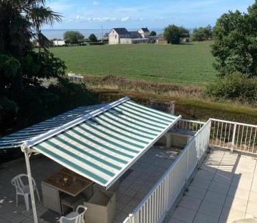 Champeaux Apartment | Relaxing Gite aux grès des vents with Pool & Family Amenities