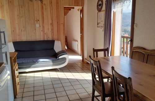 Le Menil Apartment | Scenic Retreat with Pool and Spa Overlooking Mountains