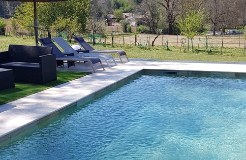 Sarlat-la-Caneda House | Serene Gite with Pool, Perfect for Family & Pet Getaways