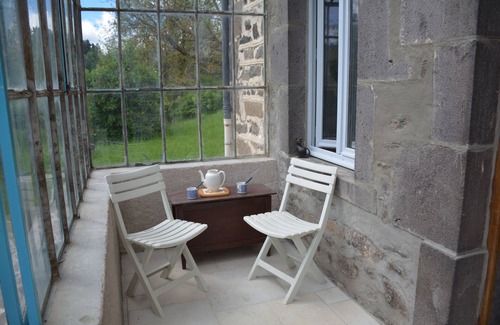Aydat Cottage | Gîte Aydat les Prades: Guest Rated 9.8 & Family-Friendly Amenities