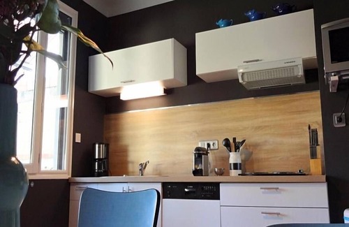 Luisant Cottage | Cozy Gîte-B-Ensuite with Garden View and Breakfast Included