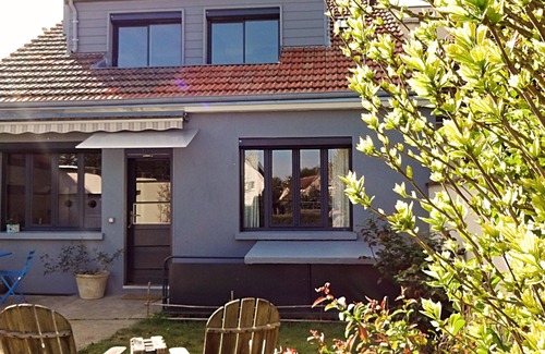 Luisant Cottage | Cozy Gîte-B-Ensuite with Garden View and Breakfast Included