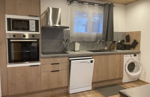Saint-Leger-les-Melezes Cottage | Gite Belle Vue 1 with Champsaur mountain views