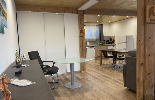 Saint-Leger-les-Melezes Cottage | Gite Belle Vue 1 with Champsaur mountain views