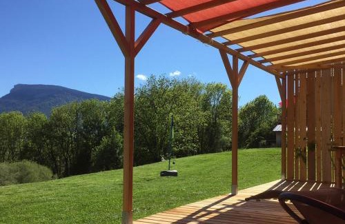 La Roche-des-Arnauds House | Gite Basse Correo: Oceanfront Retreat for Families & Pets