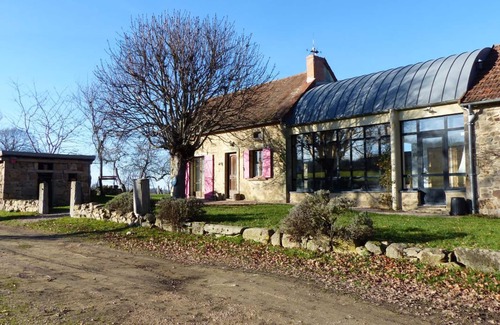 Beaune-d'Allier Cottage | Gite Beaune-d'Allier, 4 bedrooms, 8 persons