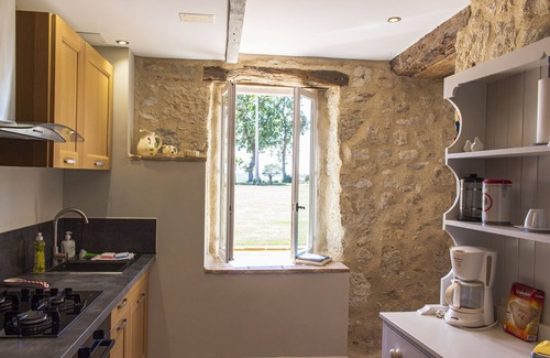 Moncrabeau House | Idyllic Gite Bellevue Cottage: Experience Gascony's Beauty