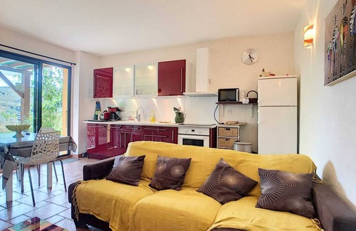 Arbellara Cottage | Gîte with Ocean View: Explore Nature Near Propriano