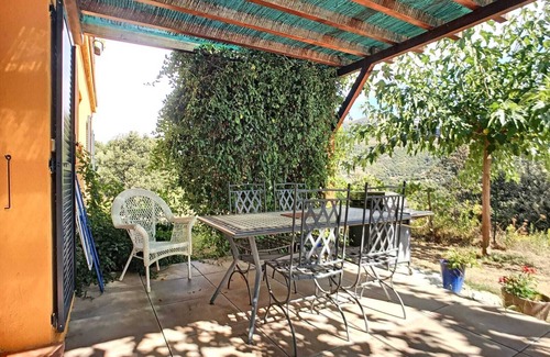 Arbellara Cottage | Gîte with Ocean View: Explore Nature Near Propriano