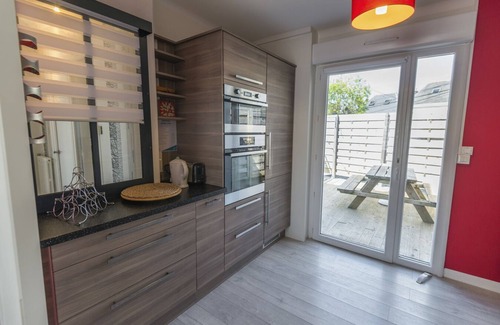 Downtown House | Modern Gite in Brest - Close to City Center & Amenities