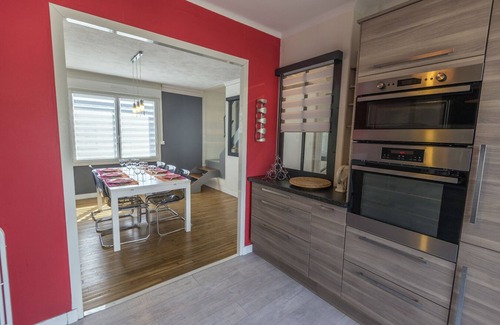 Downtown House | Modern Gite in Brest - Close to City Center & Amenities