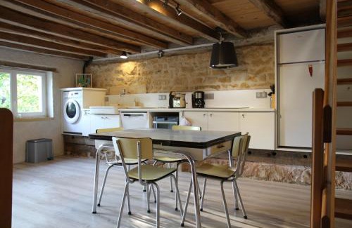 Saint-Leger-les-Paray House | Cozy Gite with Pool and Ocean View - Guest Rated 9.1/10