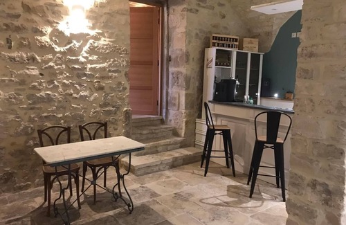 Barjac Cottage | Gite Camille: Idyllic Retreat Between Cèze and Ardèche