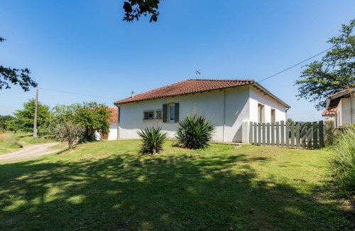 Eyres-Moncube House | Child-Friendly Gite Caperot: Your Perfect Family Getaway