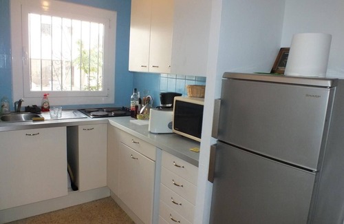 Empuriabrava Cottage | Gite Castelló d'Empúries: Cozy Retreat with Spa & Kitchen