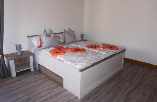 Philippsbourg House | Pet-Friendly Gite Charlotte: Rated 8/10 for Family Fun