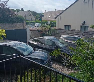 Gouvieux Bed & Breakfast | Cozy Gite "Chez Eléonore et Axel" - Guest Rated 8.8/10