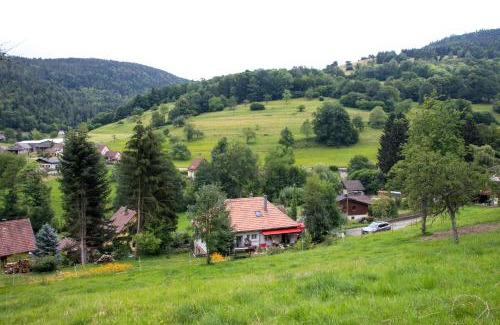 Breitenbach-Haut-Rhin House | Gite Chez Mimie: Oceanfront Retreat with Pet-Friendly Vibes