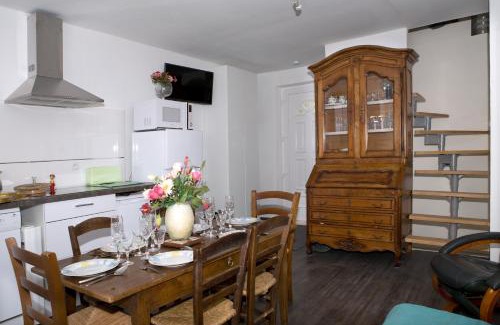 Civray-de-Touraine House | Relaxing Oceanfront Escape at Maison de Denise, 8.5/10