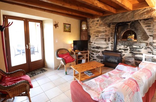 Clavieres Cottage | Cozy Gite Clavières: Perfect for Families with Kitchen