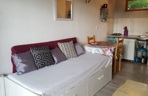 Ruoms Apartment | Pet-Friendly Gite in Ardèche for Nature Lovers & Families