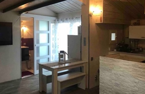 Vieille-Brioude Apartment | Relaxing Gite on the River - Pet and Child Friendly Stay